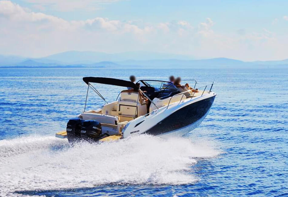 28,7 ft Quicksilver 875 luxe motorboot 