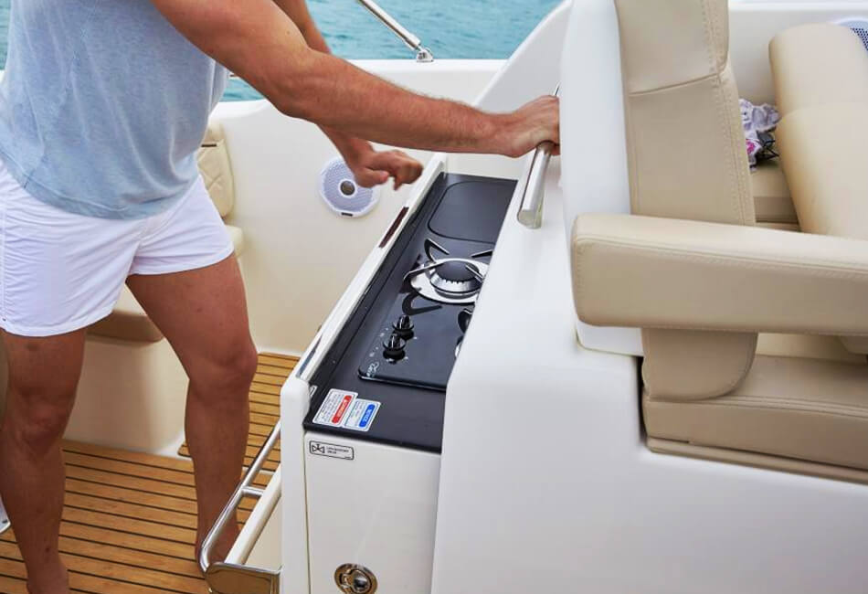 28,7 ft Quicksilver 875 luxe motorboot 