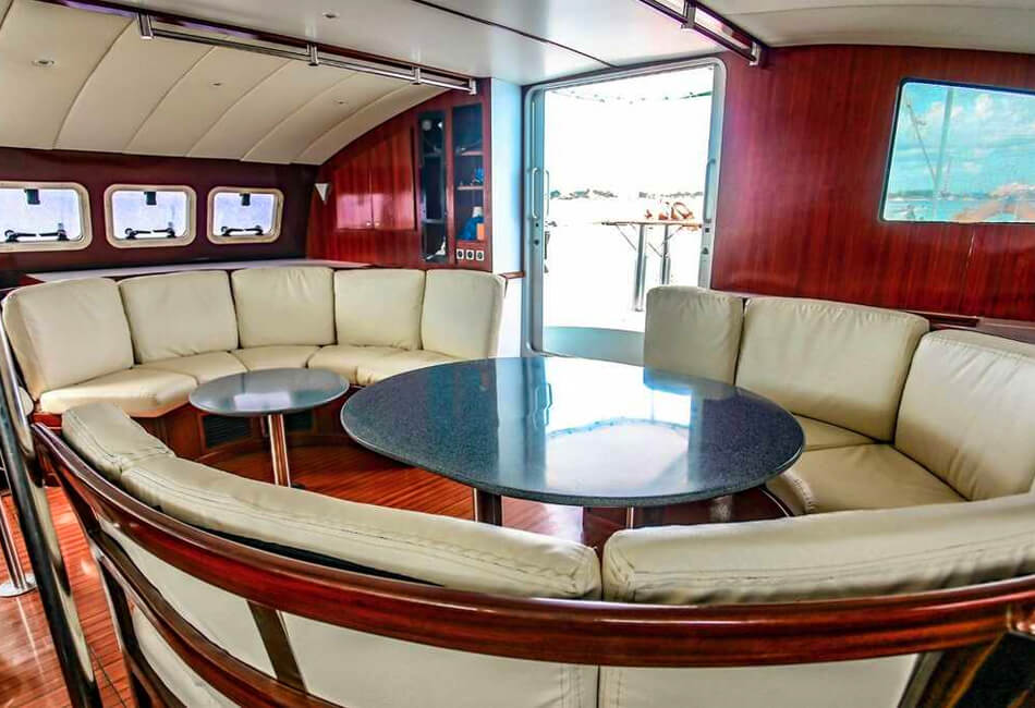 55 Ft Catamaran Tiare