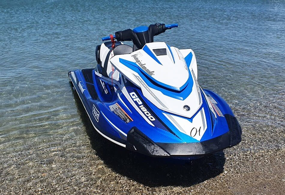 10.9 ft Yamaha GP1800 Jetski