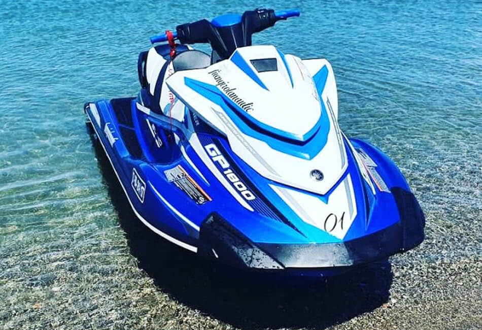 10.9 ft Yamaha GP1800 Jetski